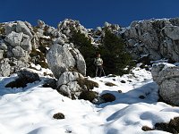 10 primi bastioni rocciosi salendo al Corzene